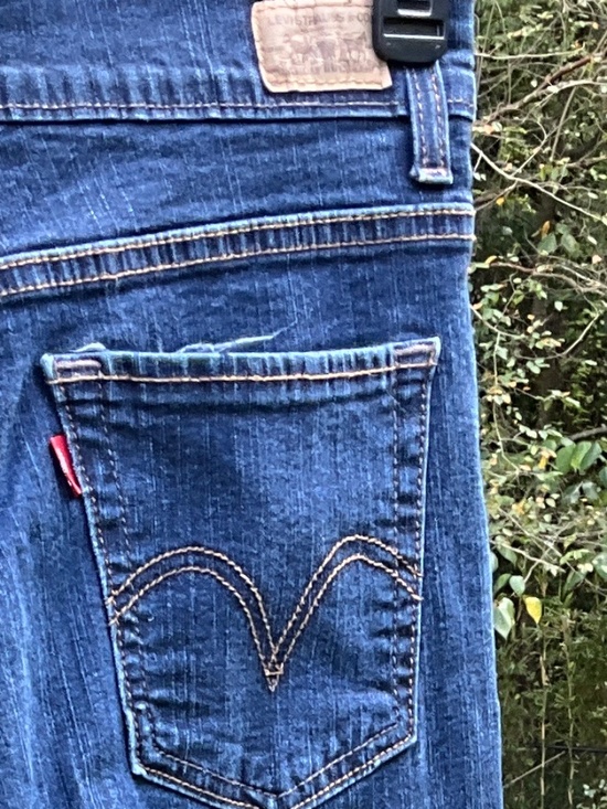 Levi's Denim - Levi’s •Y2K  Dark Wash Stretch Bootcut Jeans • 10 Long